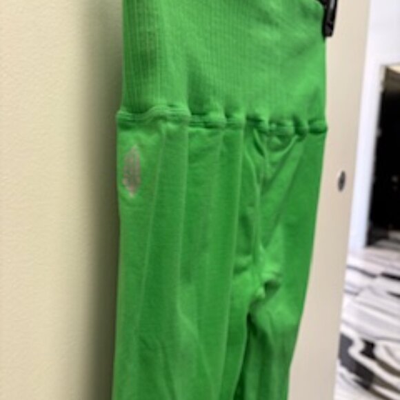 FREE PEOPLE - High Rise 7/8 Length Good Karma Leggings - Picture 6 of 6